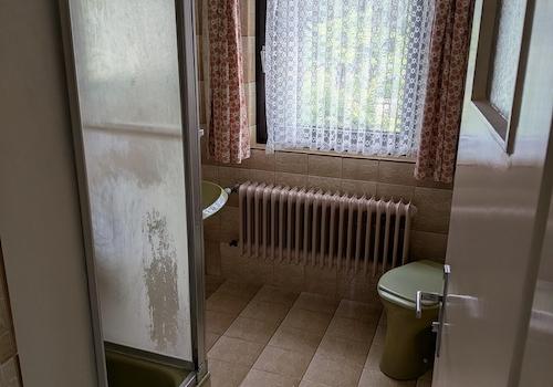 Bad zweiter Stock, mit Dusche