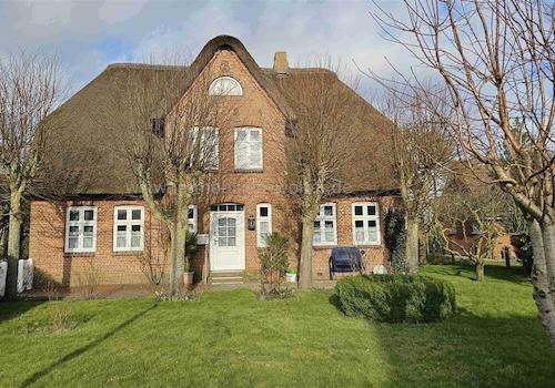 Haus 1