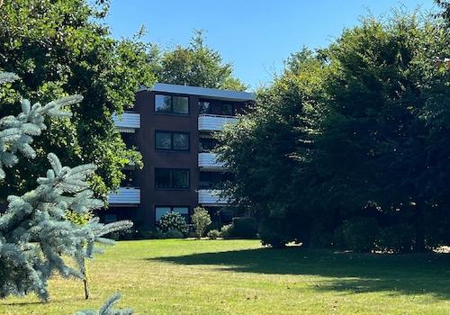 großzügige Grünanlage