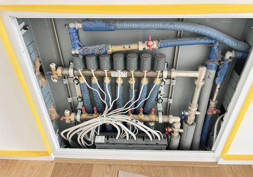 Fußbodenheizungsverteiler