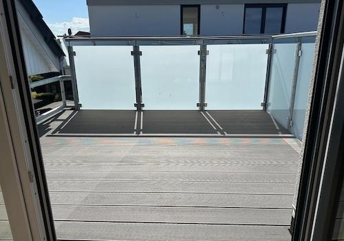 Balkon am Wohnzimmer im DG