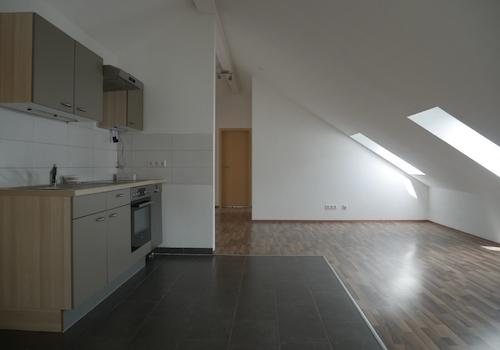 Wohnzimmer und Küche 