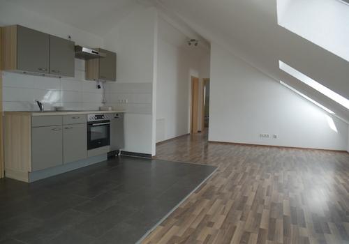 Wohnzimmer und Küche 