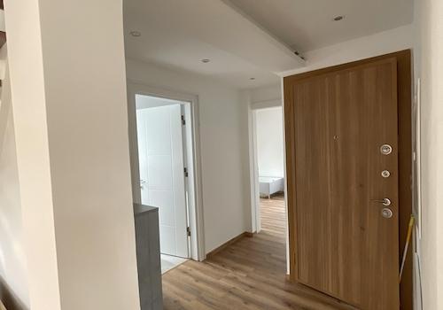 Wohnungs-Eingang  Flur