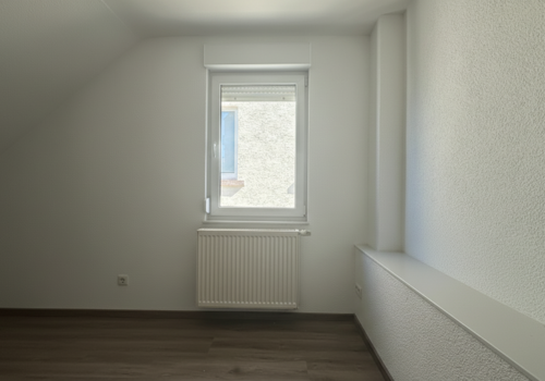 Kinderzimmer/Büro (DG)