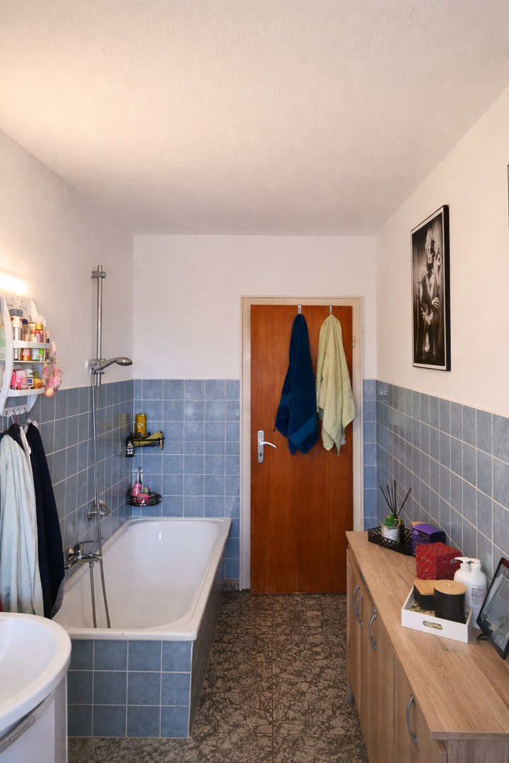 Badezimmer – zweite Ansicht