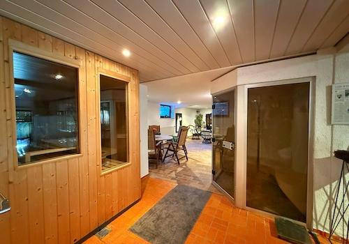 Finnische Sauna & Dampfbad