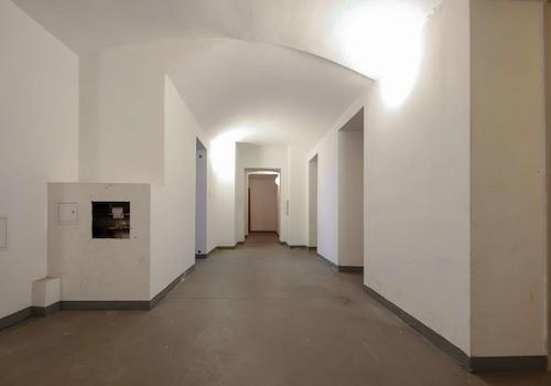 Keller