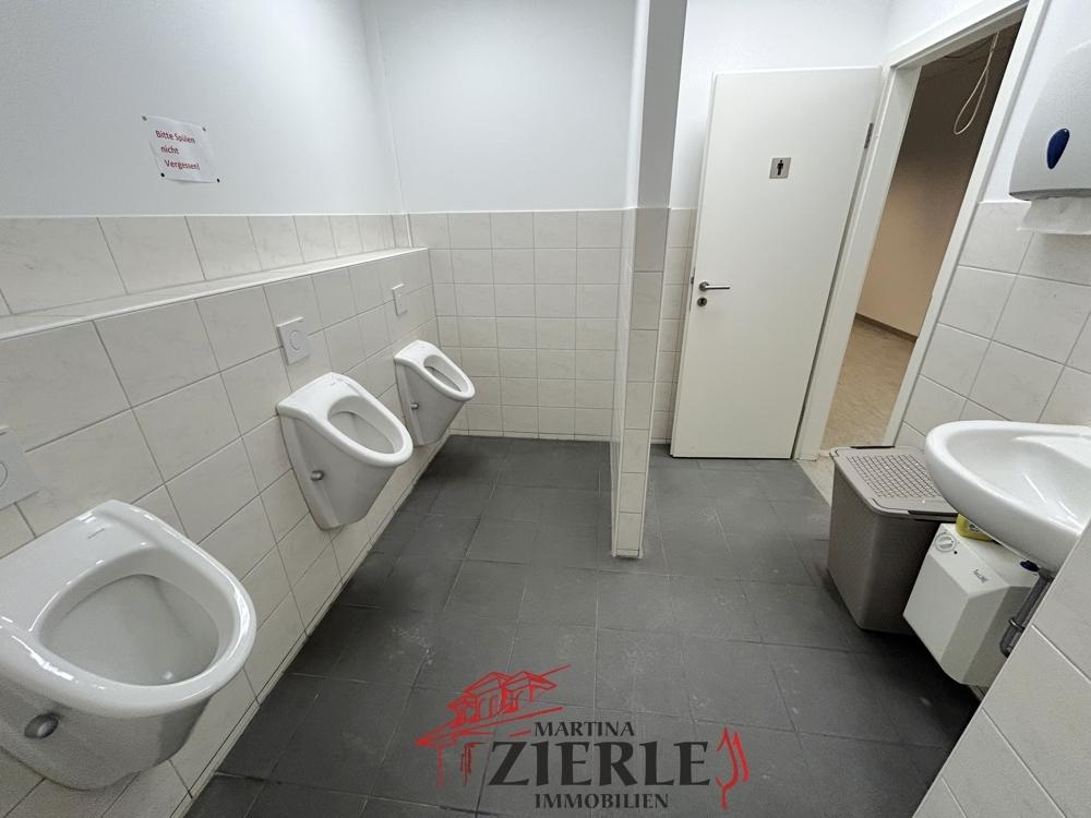 15 Herren WC