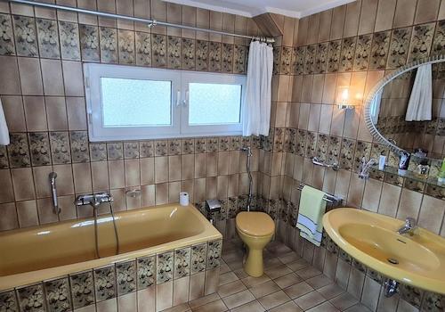 Tageslichtbadezimmer EG