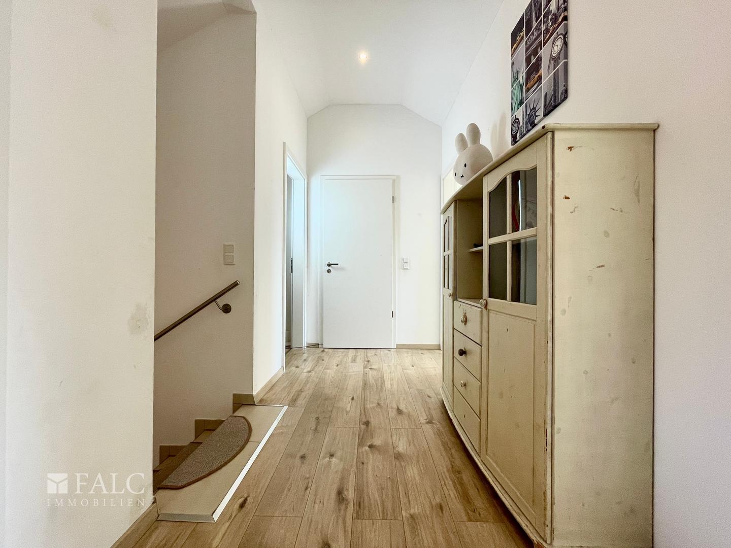 Flur OG 