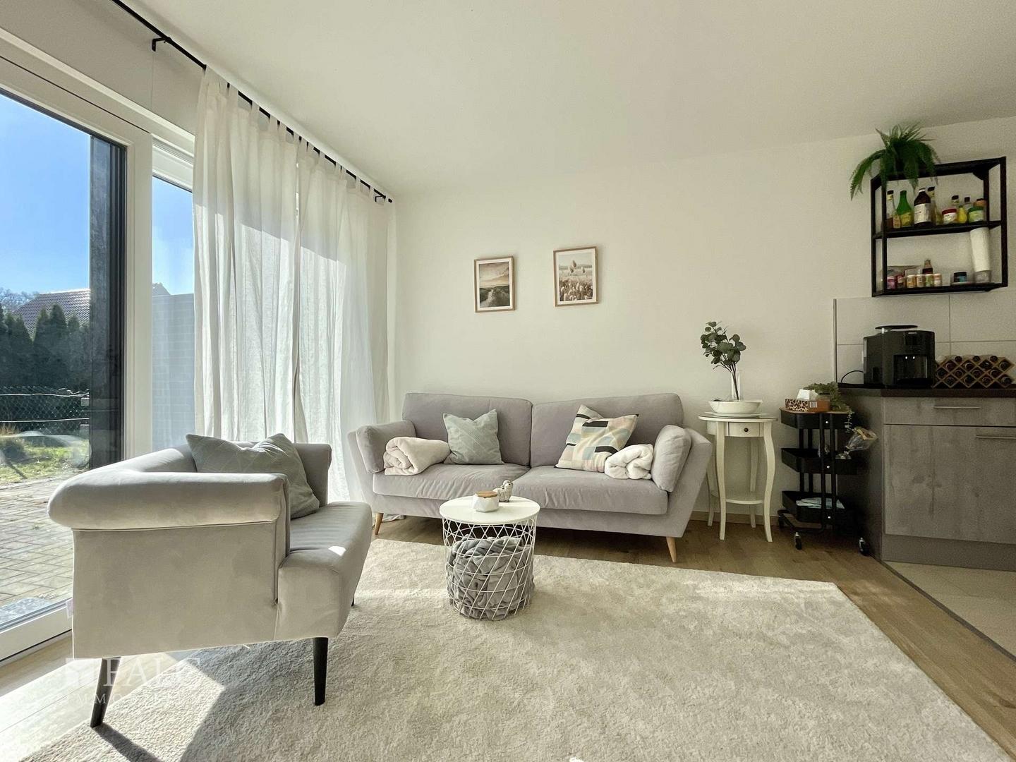 Wohn- &Esszimmer Einliegerwohnung