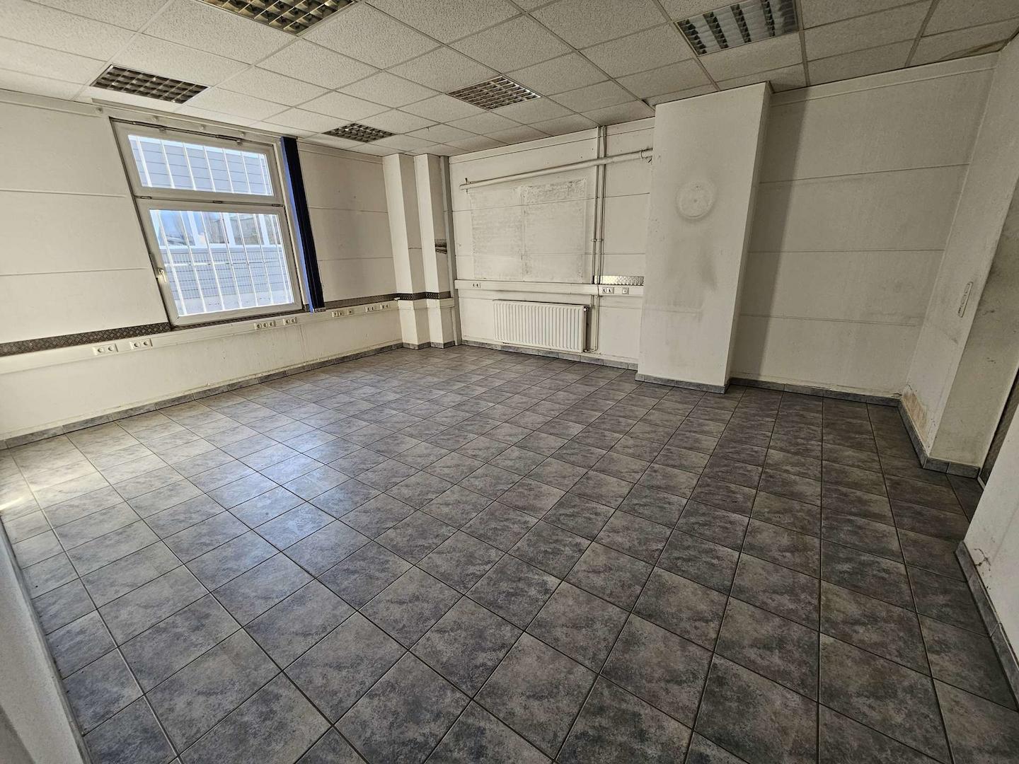 Werkstattbüro EG 01