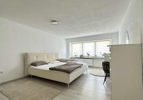 1. Schlafzimmer (EG)