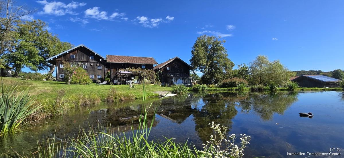 ”Das Haus am See” - traumhafter Landsitz im Rottal - ICC - Immobilien Competence Center
