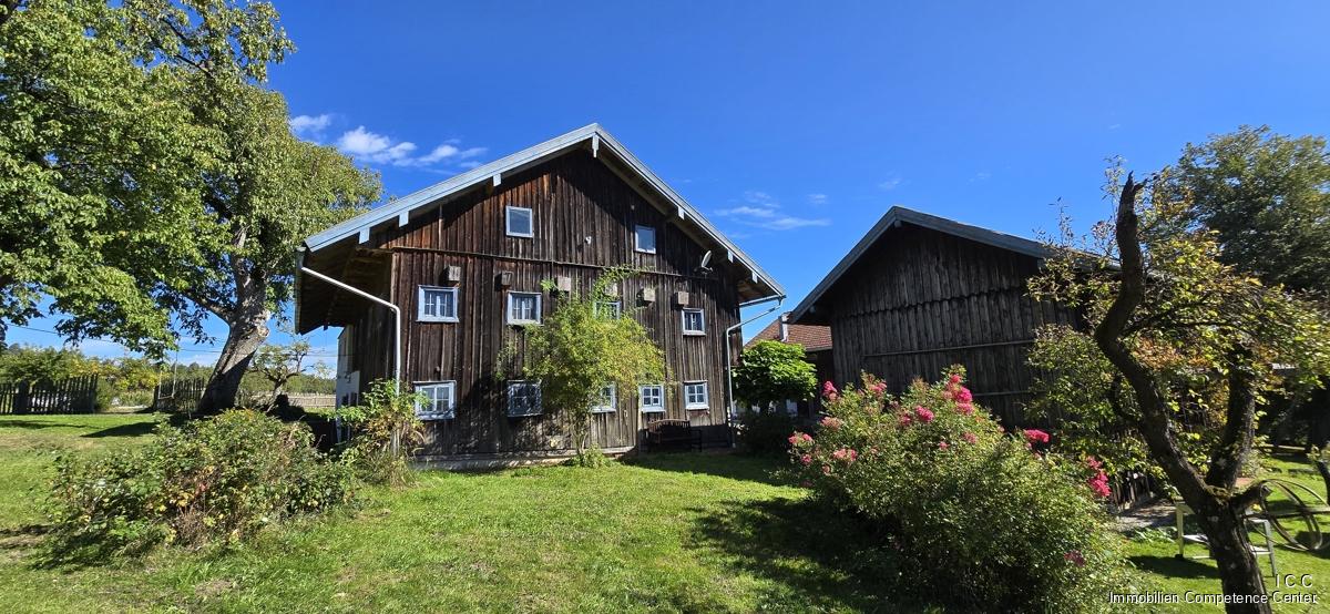”Das Haus am See” - traumhafter Landsitz im Rottal - ICC - Immobilien Competence Center