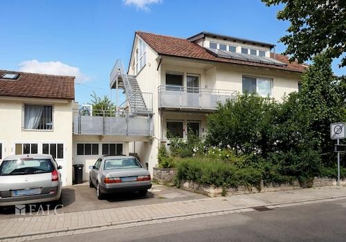 Außen-2 - (KI generiert)