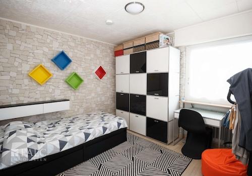 OG-Kind-1 - (KI generiert)