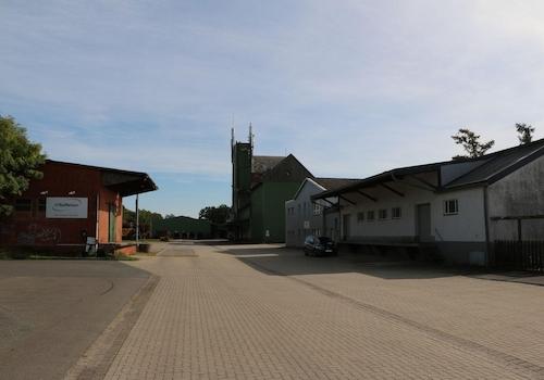 Blick über die Freifläche