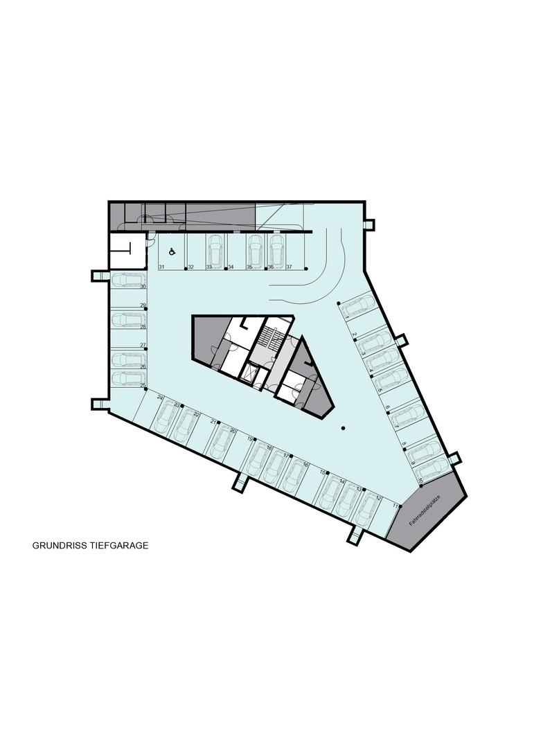 Tiefgarage - PKW und Fahrräder
