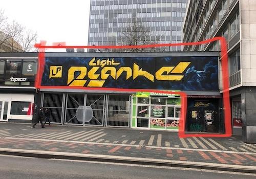 Eingang recht zum 1.OG