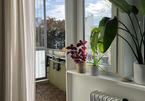 Balkon (einer von zwei)