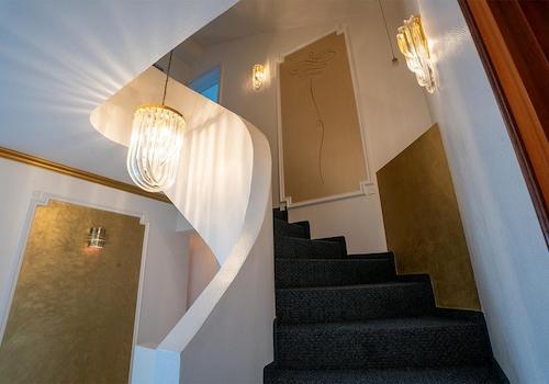 Treppenaufgang - Erdgeschoss