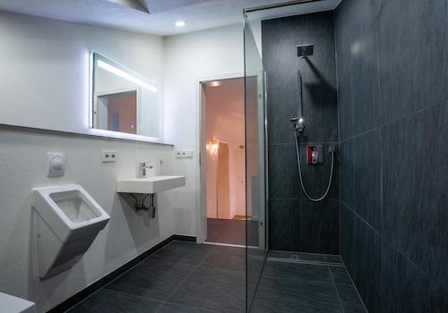 Badezimmer - Dachgeschoss