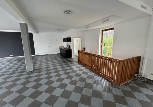 EG mit Treppenabgang ins KG