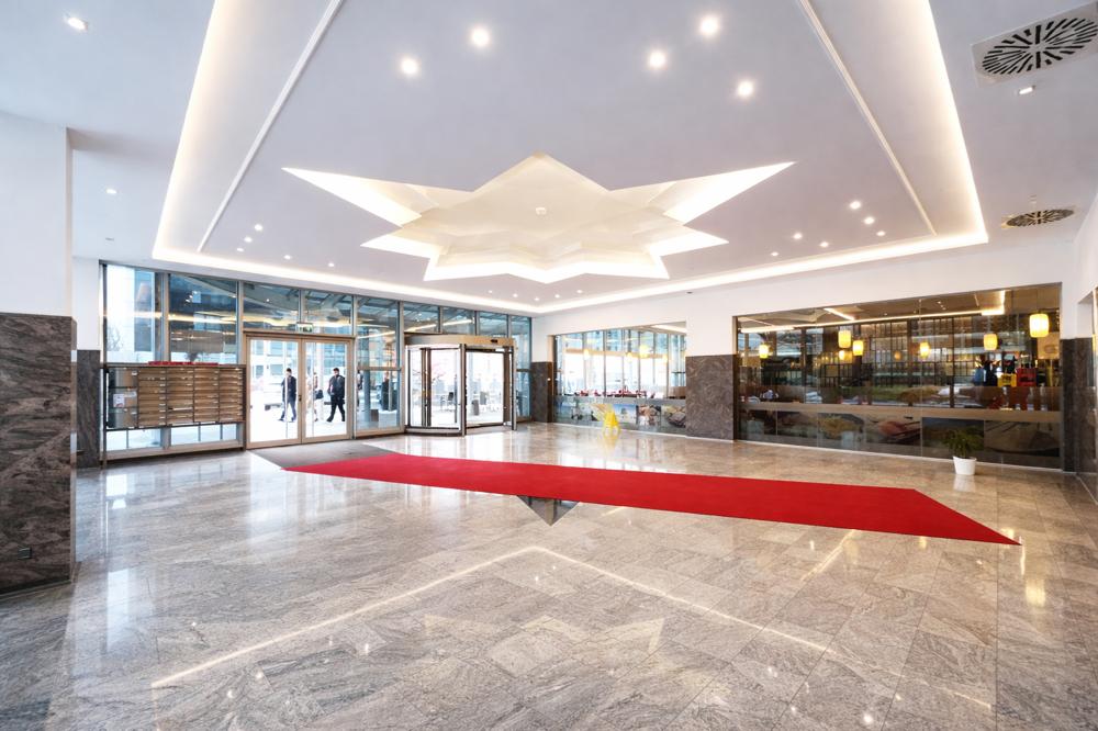 Eingangsbereich Haupteingang