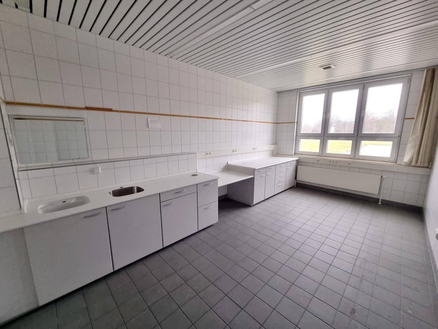 Krankenhaus_Behandlungsraum_1