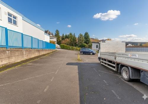 Biszu 25 PKW- Stellplätze