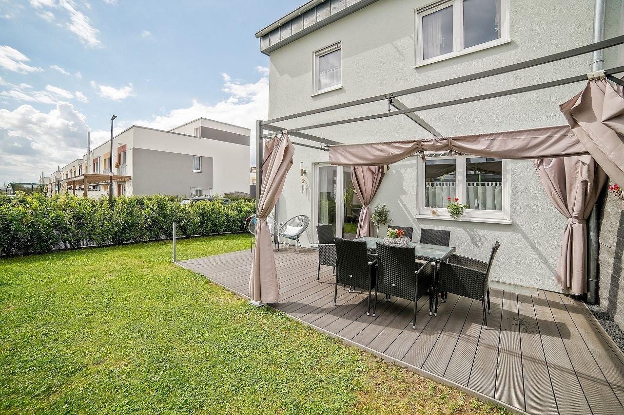 reihenhaus-bauhausstil-terasse--KH-DHH-FD-