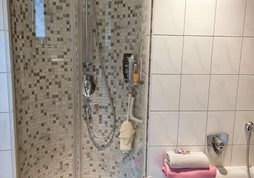 Bad EG I - (KI generiert)