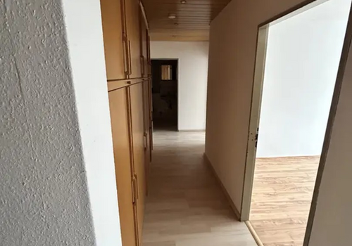 Flur inkl. Einbauschrank