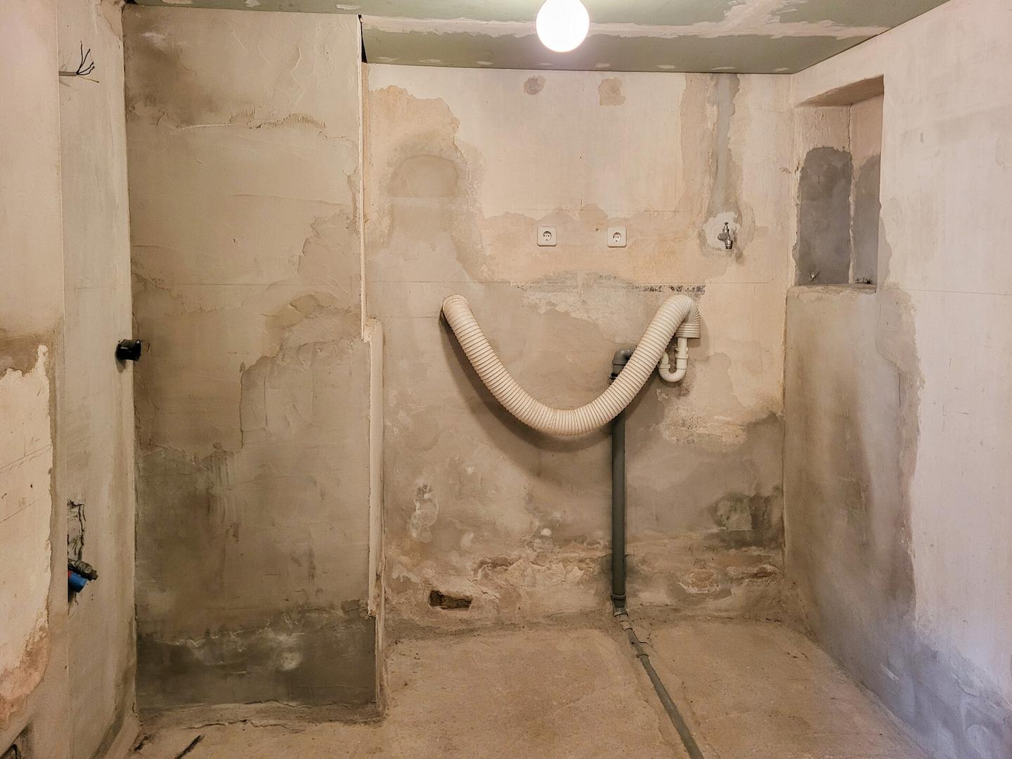 Gäste-WC/ Waschküche in Vorbereitung