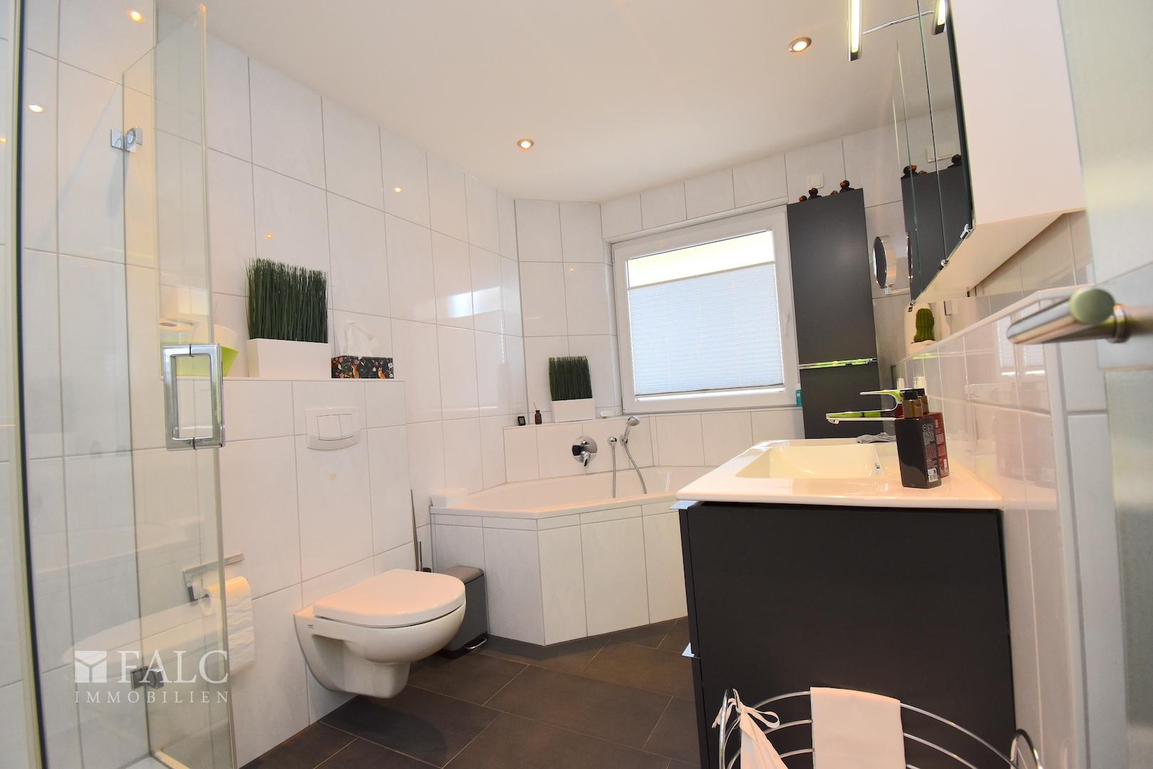Bad/Dusche/Wanne