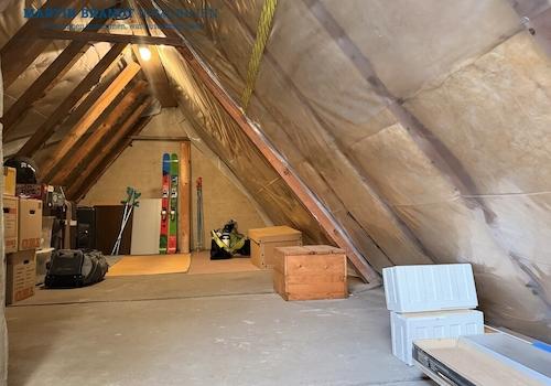 Spitzboden (gedämmt)