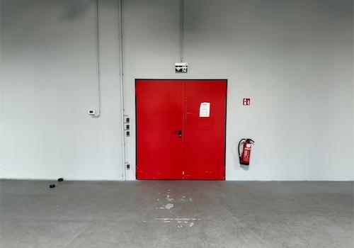 Eingangstür zur Halle