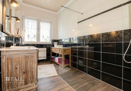 Badezimmer Erdgeschoss