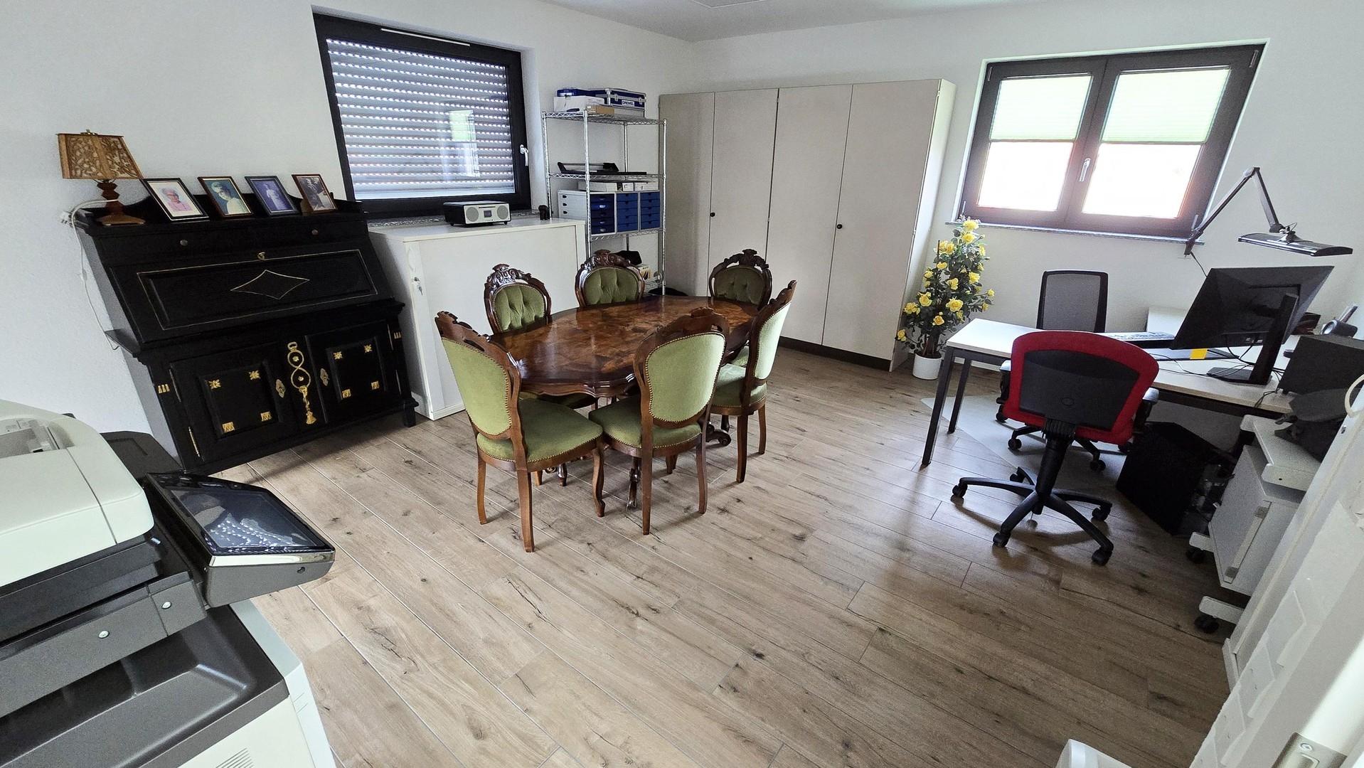 Kinder-/Arbeitszimmer 1