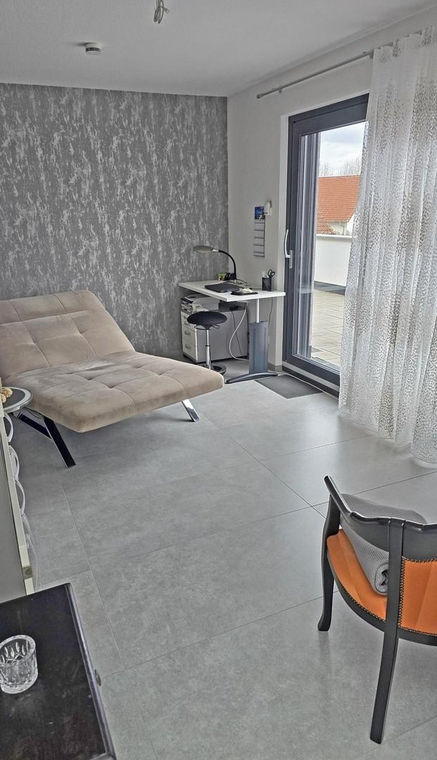 Kinder-/Arbeitszimmer 2