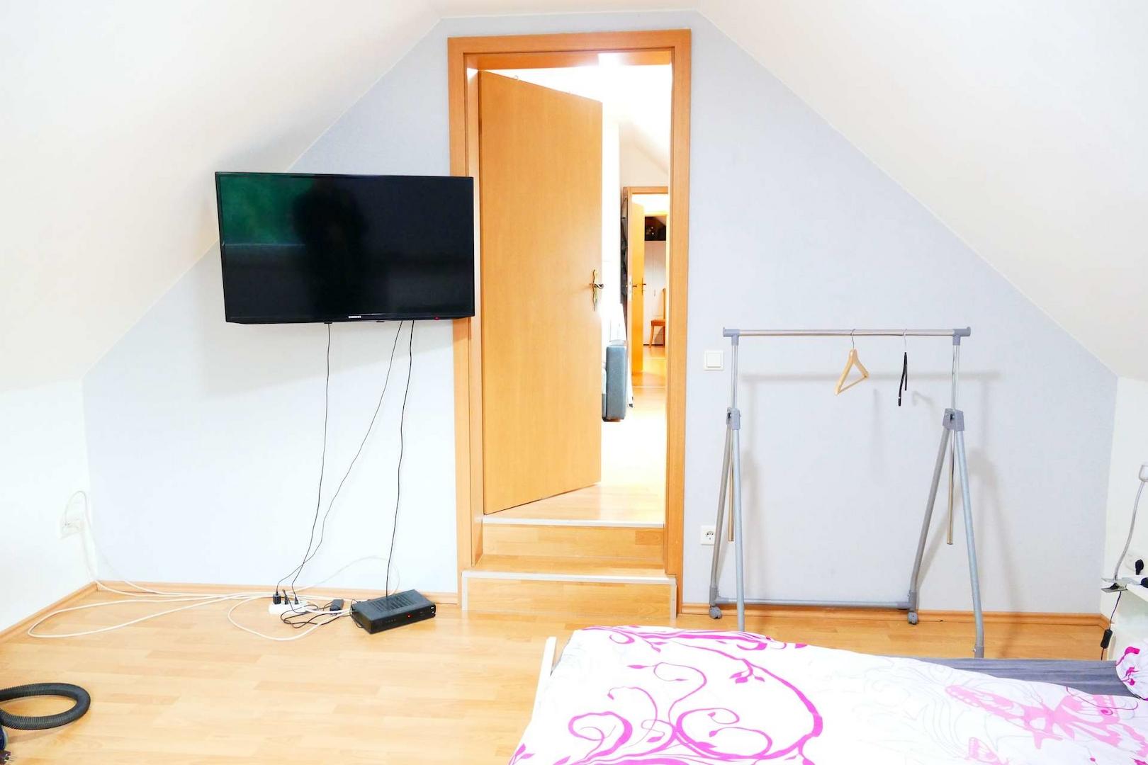 Schlafzimmer DG