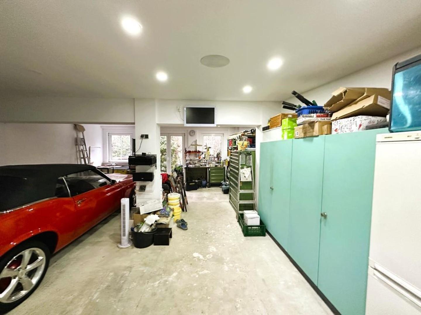 Garage und Multifunktionsraum