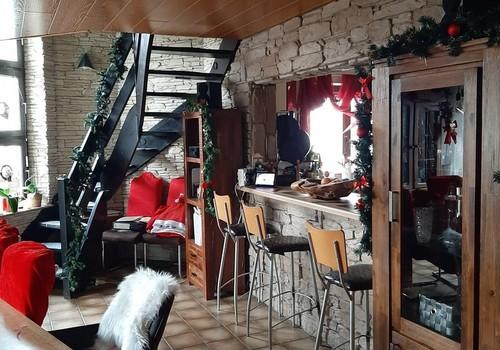 Neubau_Blick_Wohnzimmer_Treppe