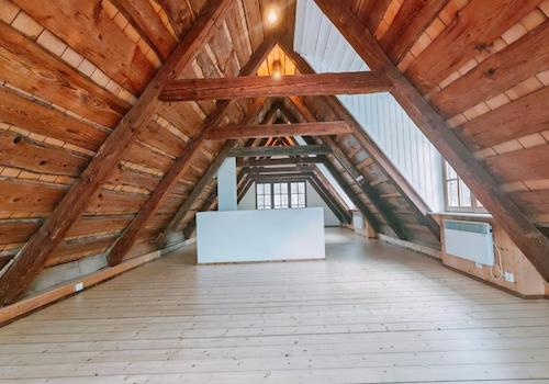 Master-Schlafzimmer DG