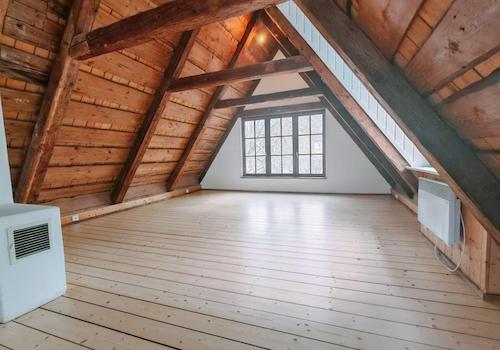 Master-Schlafzimmer DG