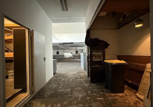 Eingangsbereich Halle