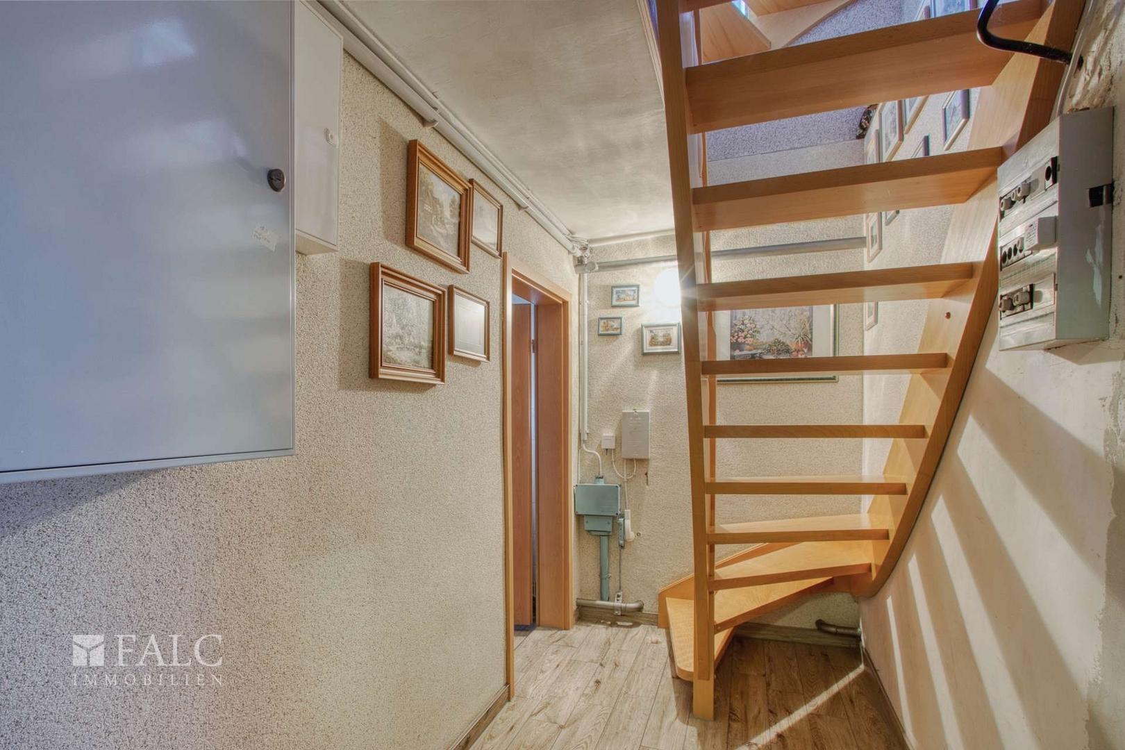 Treppe UG