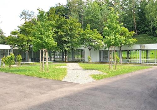 befahrbarer Vorplatz